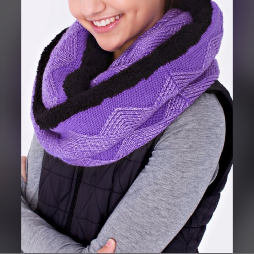 Ivivva by Lululemon Warm Up Scarf